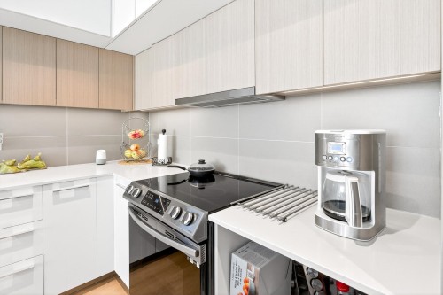 410-9888 University Crescent, Burnaby, BC 