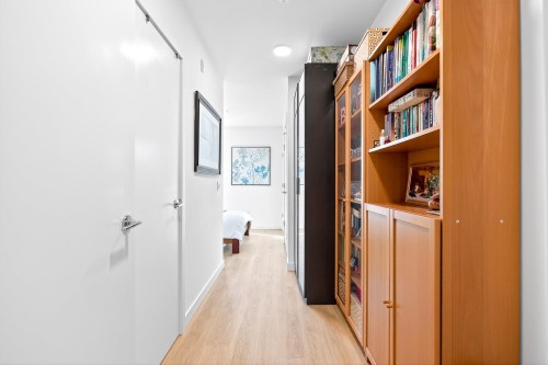 410-9888 University Crescent, Burnaby, BC 