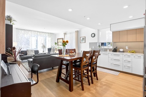 410-9888 University Crescent, Burnaby, BC 