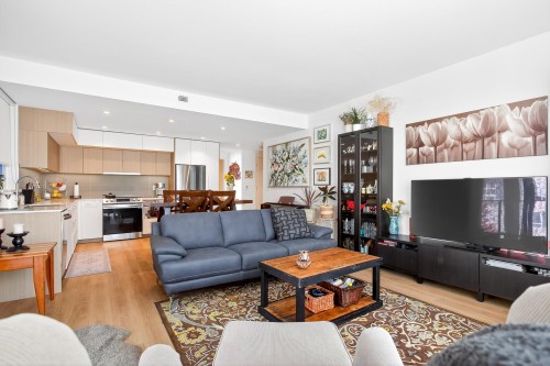 410-9888 University Crescent, Burnaby, BC 