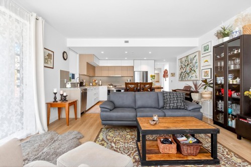 410-9888 University Crescent, Burnaby, BC 