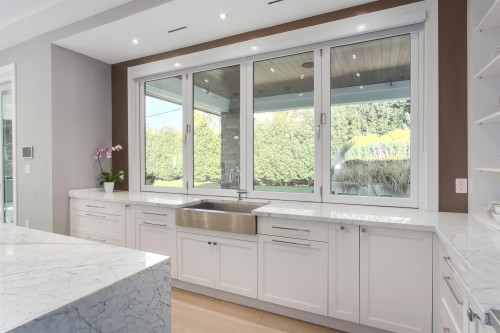 4090 Sunnycrest Drive, North Vancouver, BC 