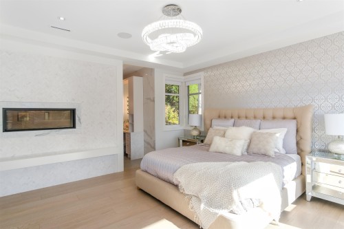 4090 Sunnycrest Drive, North Vancouver, BC 