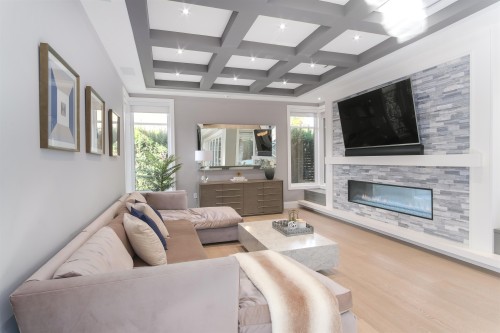 4090 Sunnycrest Drive, North Vancouver, BC 