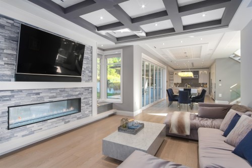 4090 Sunnycrest Drive, North Vancouver, BC 