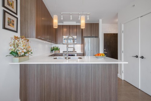 2206-2955 Atlantic Avenue, Coquitlam, BC 