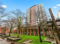 18C-139 Drake Street  Vancouver, BC V6Z 2T8