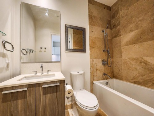 1006-1221 Bidwell Street, Vancouver, BC 