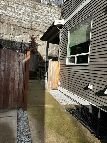 3575 Brownlee Avenue, Coquitlam, BC 