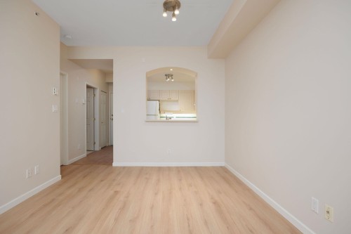 420-3600 Windcrest Drive, North Vancouver, BC 