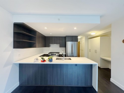 8288 Granville Avenue, Richmond, BC 