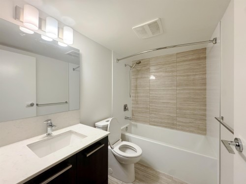 8288 Granville Avenue, Richmond, BC 