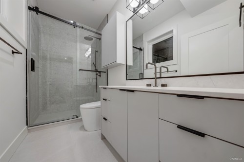 3-6730 Heather Street, Vancouver, BC 