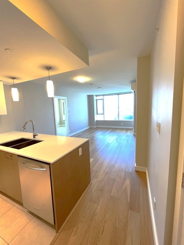 11Xx-6951 Elmbridge Way, Richmond, BC 