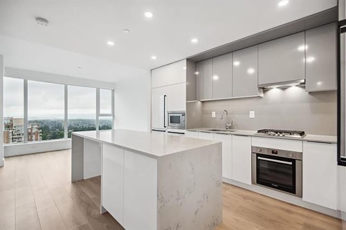 14Xx-4711 Hazel Street, Burnaby, BC 