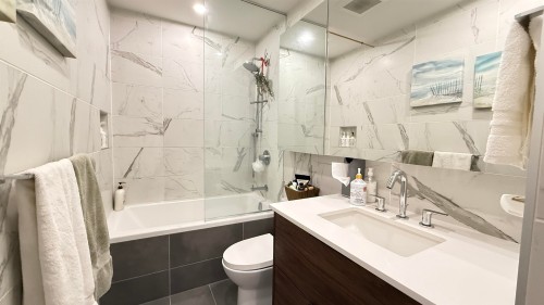 14Xx-4711 Hazel Street, Burnaby, BC 