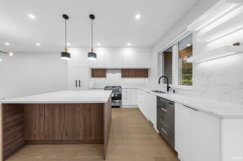 102-706 Smith Avenue, Coquitlam, BC 