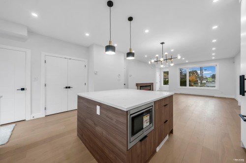 102-706 Smith Avenue, Coquitlam, BC 