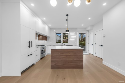 102-706 Smith Avenue, Coquitlam, BC 