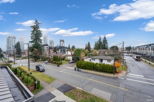 102-706 Smith Avenue, Coquitlam, BC 