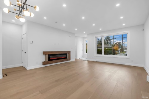 102-706 Smith Avenue, Coquitlam, BC 