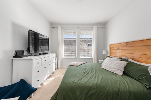 304-1704 56 Street, Delta, BC 