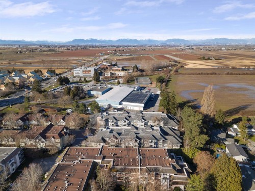 304-1704 56 Street, Delta, BC 