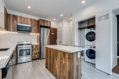 308-1168 Pendrell Street, Vancouver, BC 