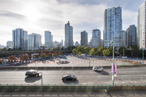 817-68 Smithe Street, Vancouver, BC 