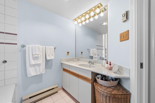 306-1045 Quayside Drive, New Westminster, BC 