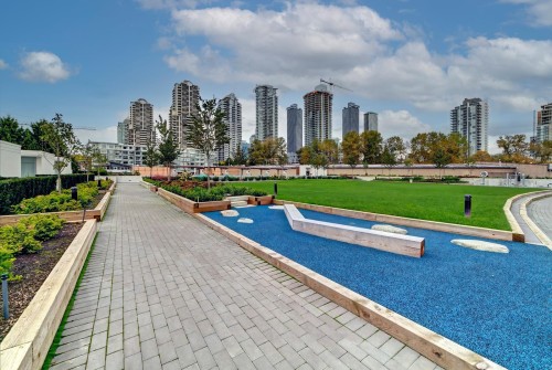 603-2388 Madison Avenue, Burnaby, BC 