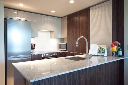 716-1088 Richards Street, Vancouver, BC 