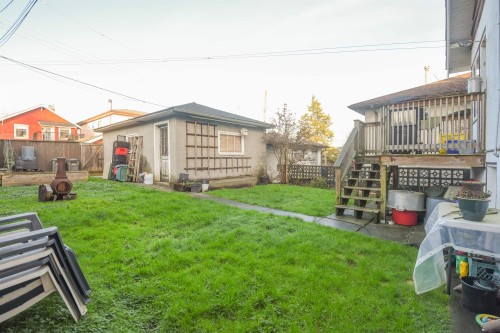 2881 Adanac Street, Vancouver, BC 