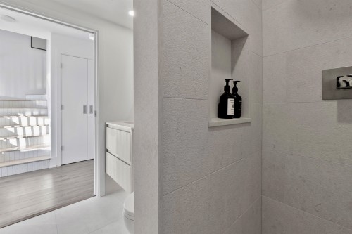 713-1887 Crowe Street, Vancouver, BC 