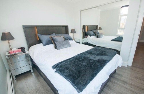 2206-1199 Marinaside Crescent, Vancouver, BC 