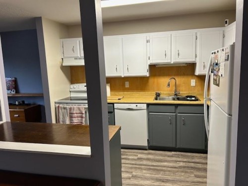 218-12170 222 Street, Maple Ridge, BC 