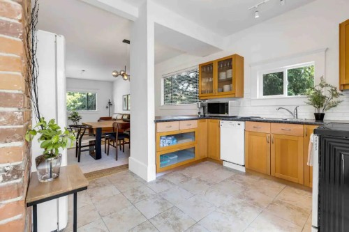 B-1549 Maple Street, Vancouver, BC 