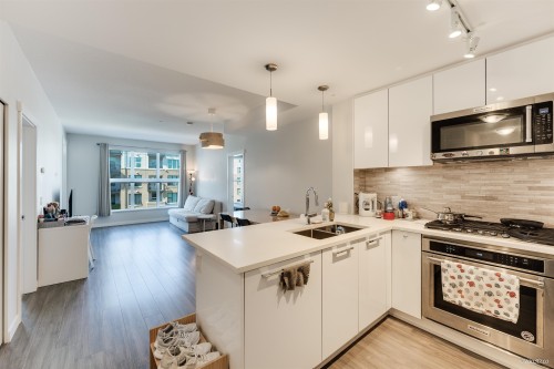 309-9551 Alexandra Road, Richmond, BC 