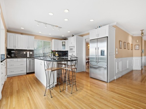 5104 Mckee Street, Burnaby, BC 