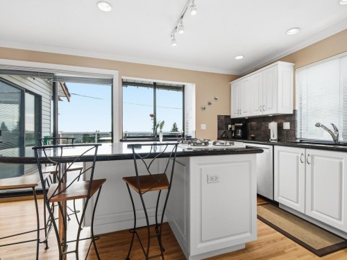 5104 Mckee Street, Burnaby, BC 