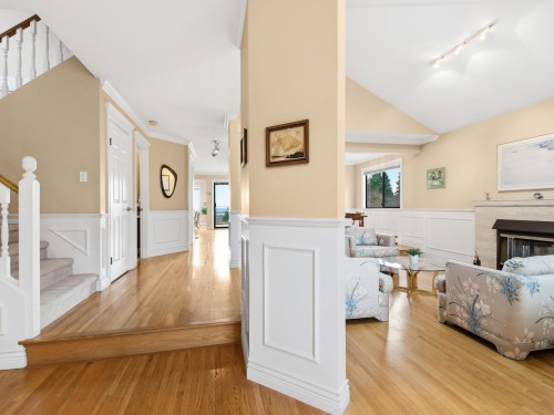 5104 Mckee Street, Burnaby, BC 