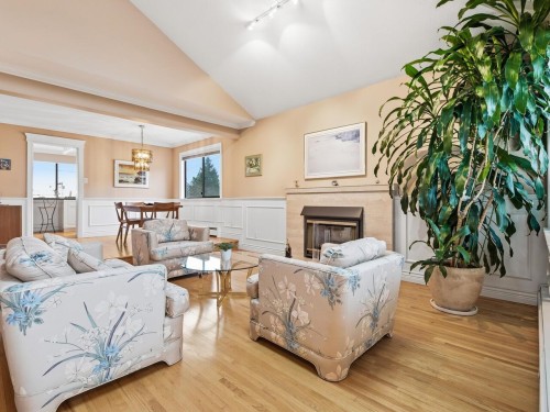 5104 Mckee Street, Burnaby, BC 