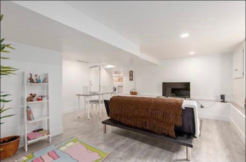 C-1541 Maple Street, Vancouver, BC 