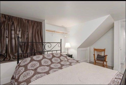 C-1541 Maple Street, Vancouver, BC 