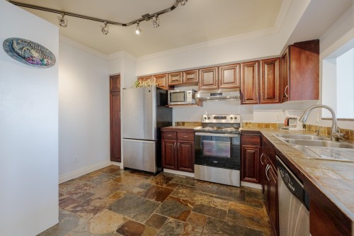 Ph1-1180 Pinetree Way, Coquitlam, BC 