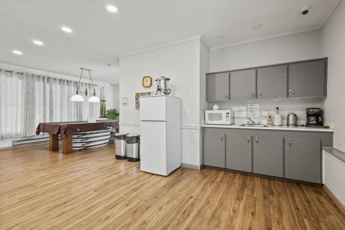 215-22514 116Th Avenue, Maple Ridge, BC 