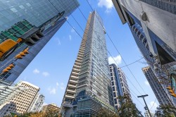 2205-1111 Alberni Street  Vancouver, BC V6E 4V2