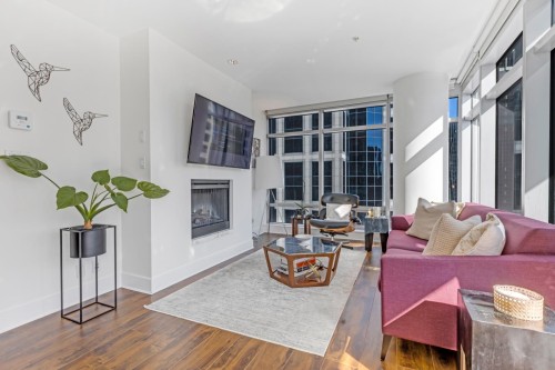 2205-1111 Alberni Street, Vancouver, BC 