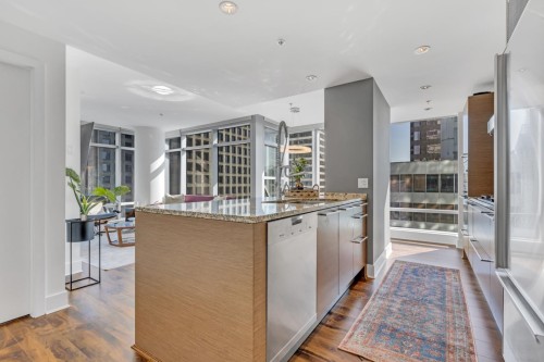 2205-1111 Alberni Street, Vancouver, BC 