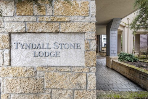 204-4338 Main (Week 6) Street, Whistler, BC 